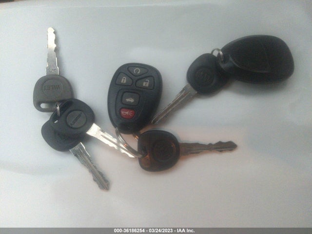 2010 BUICK LUCERNE CXL VIN: 1G4HC5EM3AU107665