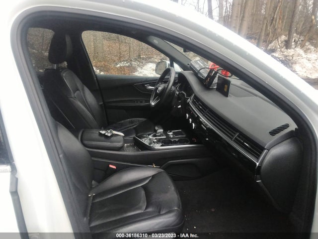 WA1LAAF72HD020544 Audi Q7 Premium Plus