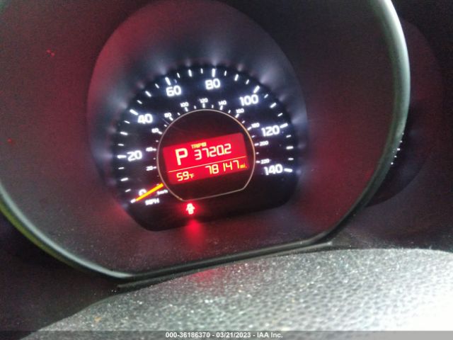 KNDJN2A22F7229717 KIA Soul Base
