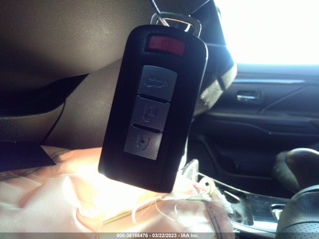 JA4AZ3A37JZ044878 Mitsubishi Outlander Es/se/sel/le