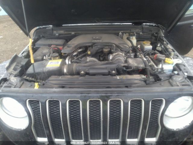 1C4HJXEGXJW229086 Jeep Wrangler Unlimited Sahara