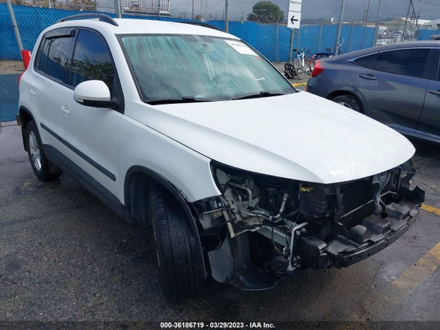 2015 WVGAV7AX2FW559531 main image