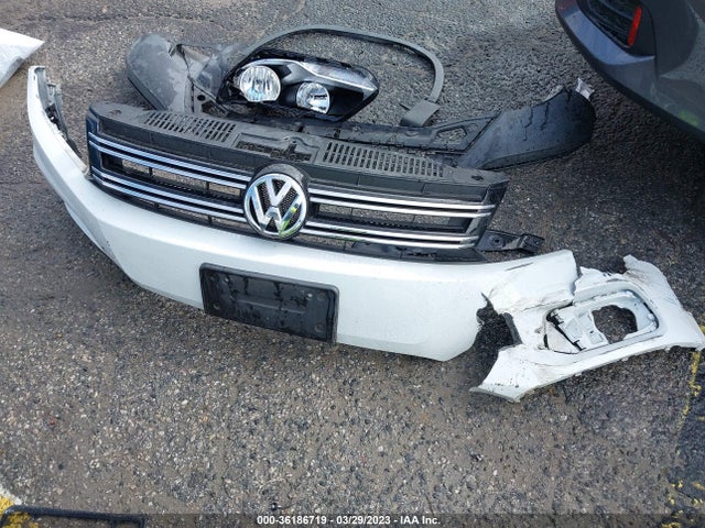 Volkswagen TIGUAN S 2015 WVGAV7AX2FW559531 Image 4