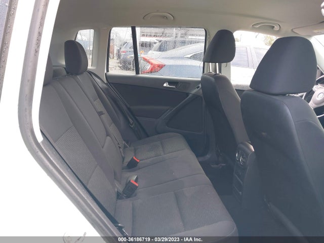 Volkswagen TIGUAN S 2015 WVGAV7AX2FW559531 Image 10