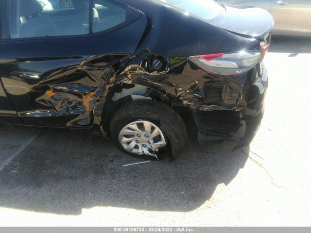 Hyundai ELANTRA SE 2018 5NPD74LF4JH216118 Image 6