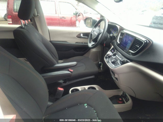 2C4RC1DG2HR517202 Chrysler Pacifica Touring
