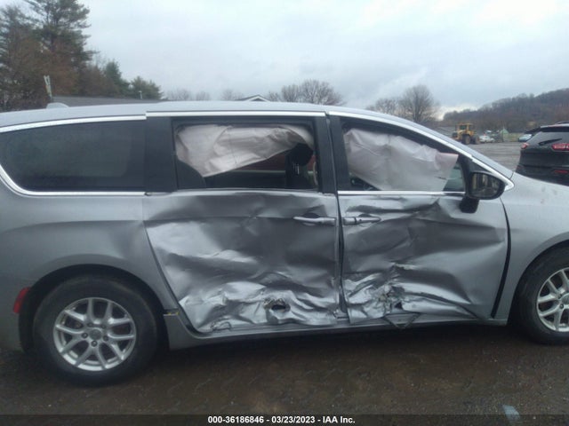 2C4RC1DG2HR517202 Chrysler Pacifica Touring