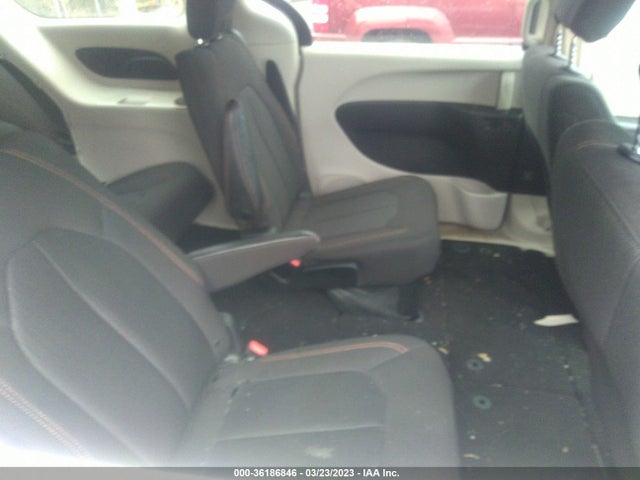 2C4RC1DG2HR517202 Chrysler Pacifica Touring