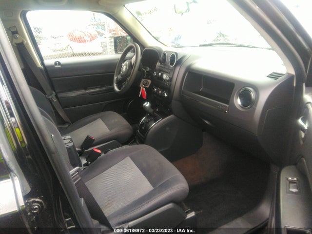 1C4NJPBAXFD428421 Jeep Patriot Altitude Edition