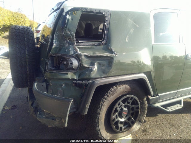 Toyota FJ Cruiser 2014 JTEBU4BF7EK189517 Image 7