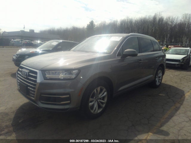 Audi Q7 Premium Plus 2017 WA1LAAF7XHD010585 Image 2