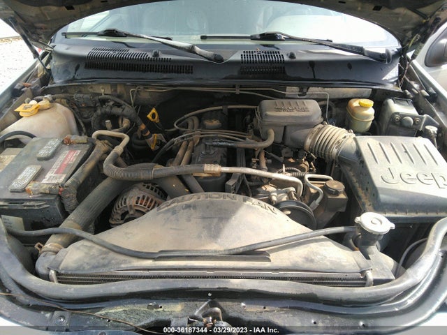 2000 JEEP GRAND CHEROKEE LAREDO VIN: 1J4G248S1YC402247