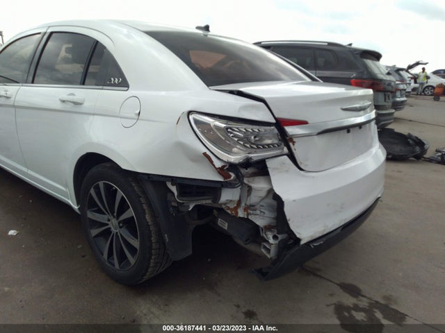 2013 CHRYSLER 200 TOURING VIN: 1C3CCBBG9DN744428