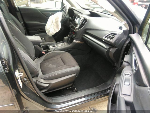 JF2SKAEC7KH591736 Subaru Forester Premium