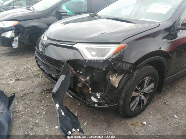 2017 TOYOTA RAV4 XLE VIN: 2T3RFREV4HW570122