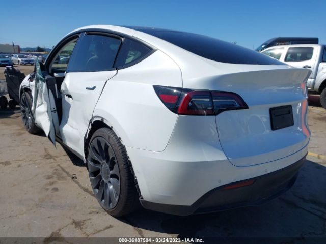 7SAYGDEF7NF447553 Tesla Model Y Performance