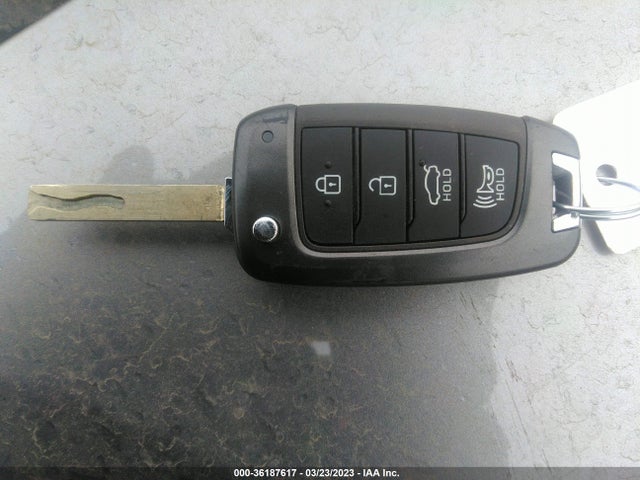 Hyundai ACCENT SE 2022 3KPC24A64NE171799 Image 3