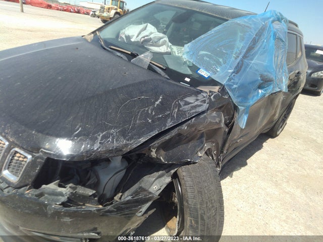 3C4NJCBB0KT652092 Jeep Compass Latitude