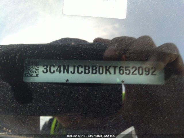 3C4NJCBB0KT652092 Jeep Compass Latitude