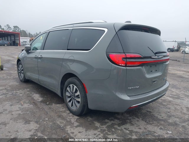 2C4RC1L7XMR605717 Chrysler Pacifica Hybrid Touring L