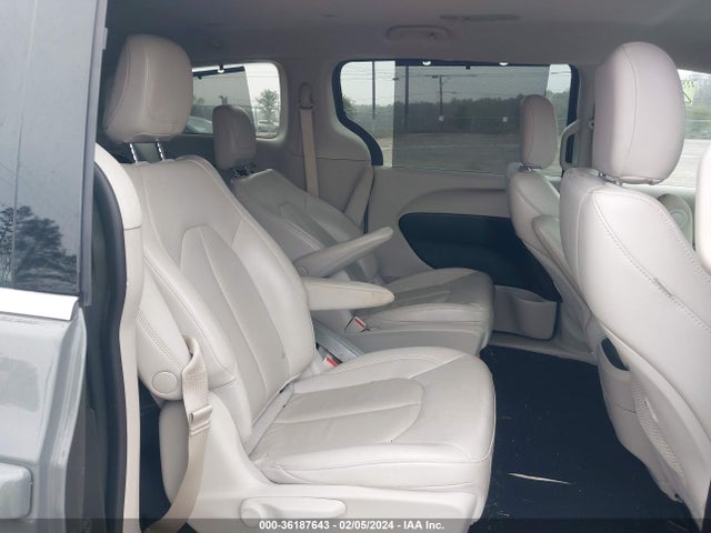 2C4RC1L7XMR605717 Chrysler Pacifica Hybrid Touring L