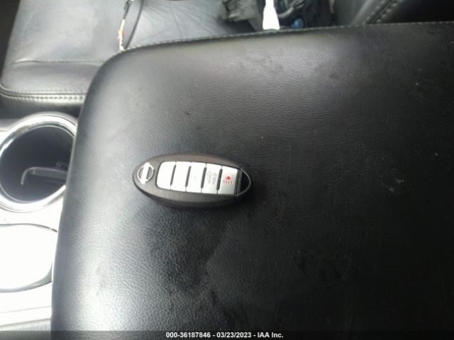 5N1AR2MN7EC602052 Nissan Pathfinder Sl
