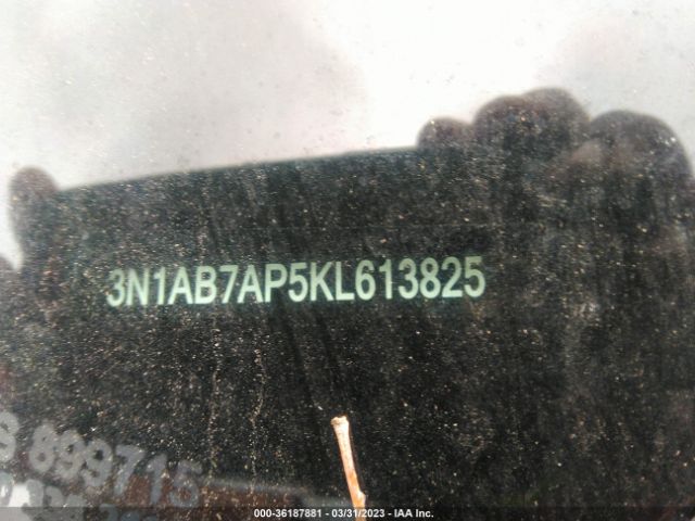 3N1AB7AP5KL613825 Nissan SENTRA SV