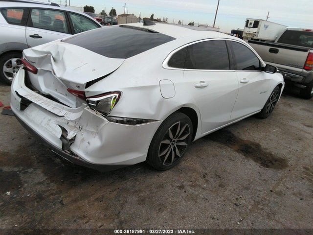 1G1Z95SX4GF315503 Chevrolet Malibu