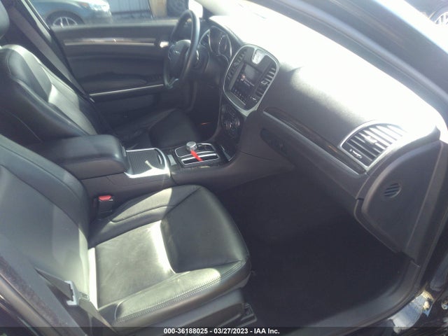 2C3CCARG2MH592453 Chrysler 300 Touring L