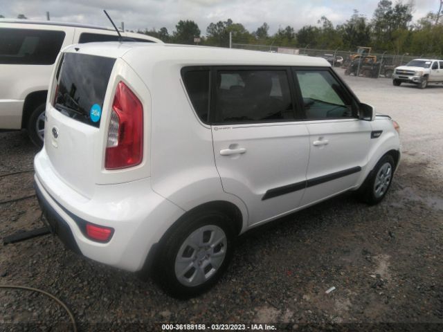 KNDJT2A59C7472940 KIA Soul Base