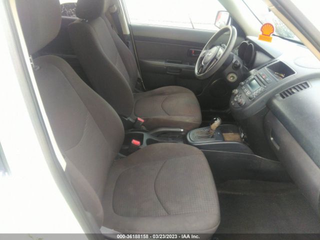 KNDJT2A59C7472940 KIA Soul Base