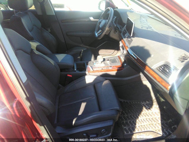 WA1BNAFY0J2039734 Audi Q5 Premium Plus