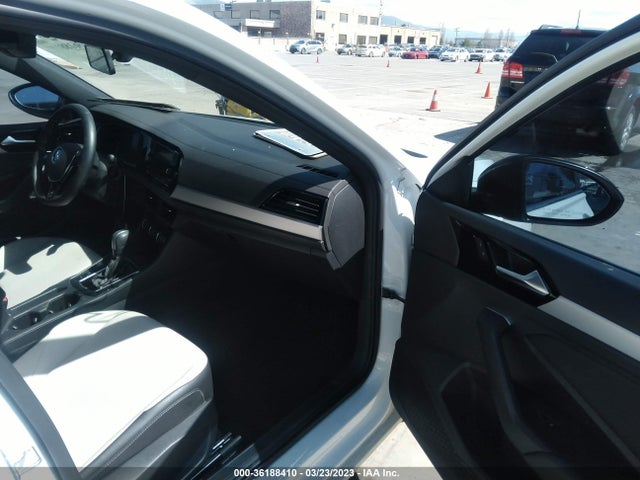 3VWC57BU1MM031426 Volkswagen Jetta S/se/r-line