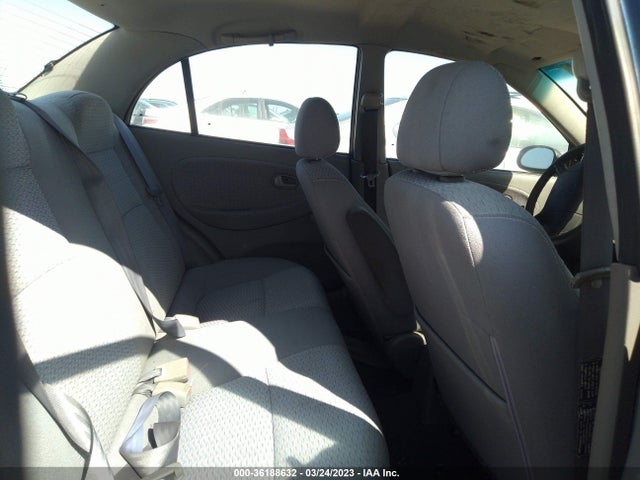 2001 KIA RIO VIN: KNADC123416048022