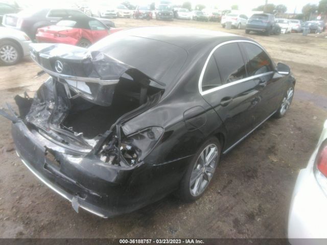 55SWF4JB4HU185147 Mercedes-Benz C-class C 300