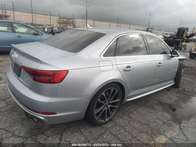 WAUB4AF43JA003156 Audi S4 Premium Plus