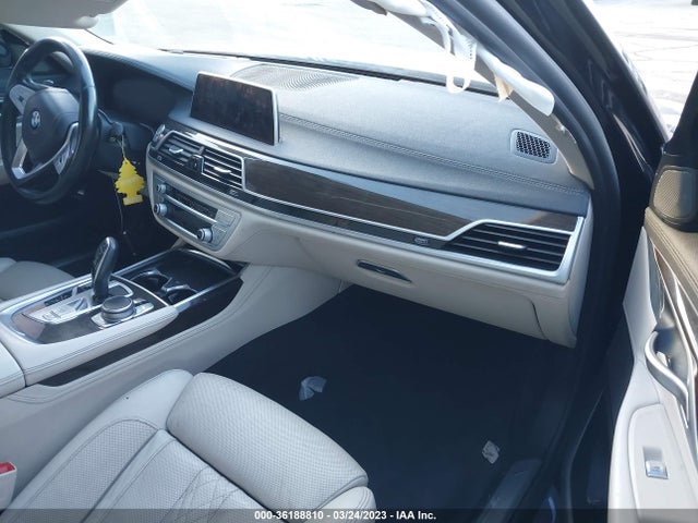 BMW 7 Series 740i 2020 аукцион фото