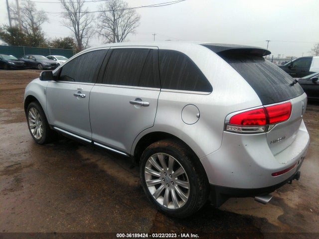 Lincoln MKX 2011 2LMDJ8JK9BBJ31507 Image 3