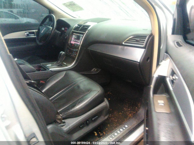 Lincoln MKX 2011 2LMDJ8JK9BBJ31507 Image 5