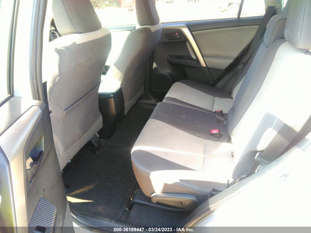 Toyota RAV4 LE 2015 JTMZFREV6FJ055943 Image 9