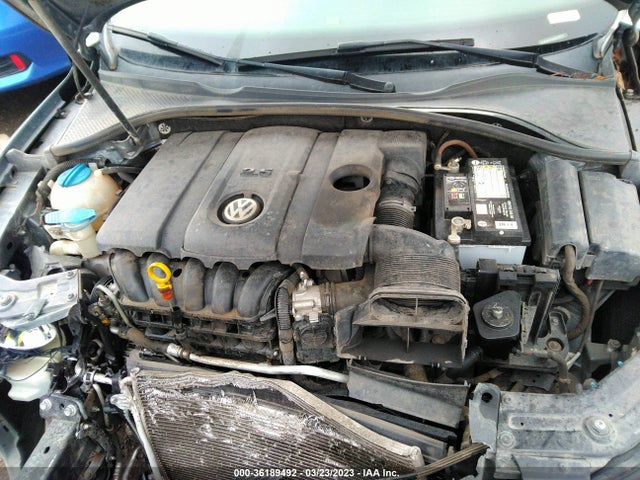 1VWAP7A37EC006530 Volkswagen Passat Wolfsburg Ed