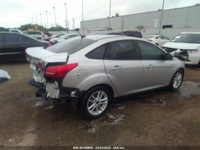 1FADP3F23HL229537 Ford FOCUS SE