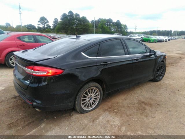 3FA6P0HD5JR272886 Ford FUSION SE