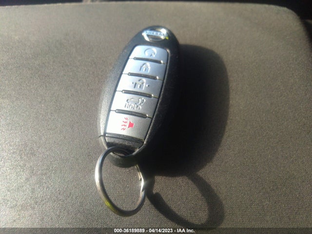 2014 NISSAN PATHFINDER SV VIN: 5N1AR2MN8EC648943
