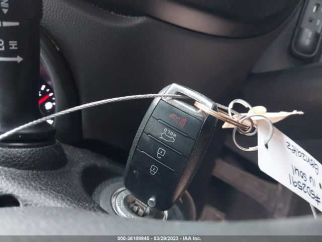 KNDJP3A55G7875037 KIA SOUL +