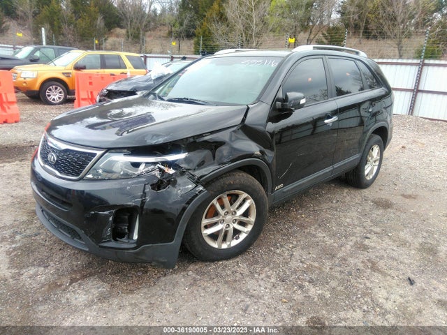 KIA SORENTO LX 2015 5XYKTCA69FG555116 Image 2