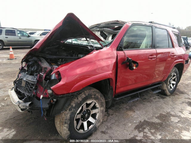 Toyota 4RUNNER SR5 2020 JTEBU5JR8L5780162 Image 2
