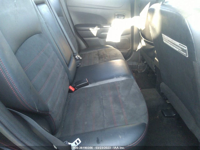 JA4AP3AW5JU015800 Mitsubishi Outlander Sport Se 2.4