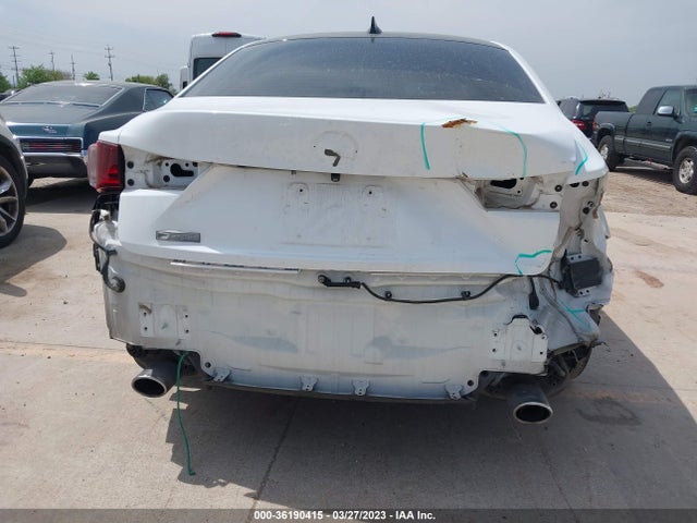 JTHBA1D28G5036957 Lexus IS 200T