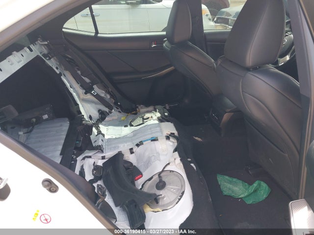 JTHBA1D28G5036957 Lexus IS 200T